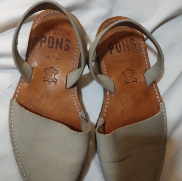 Pons Beige Leather Sandals - Picture 6 of 8